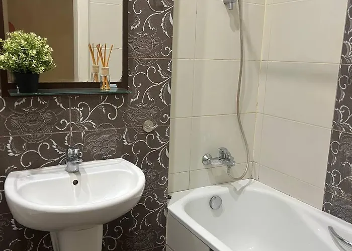 центр львова 2 кімнати вулиця піша 1 Lviv